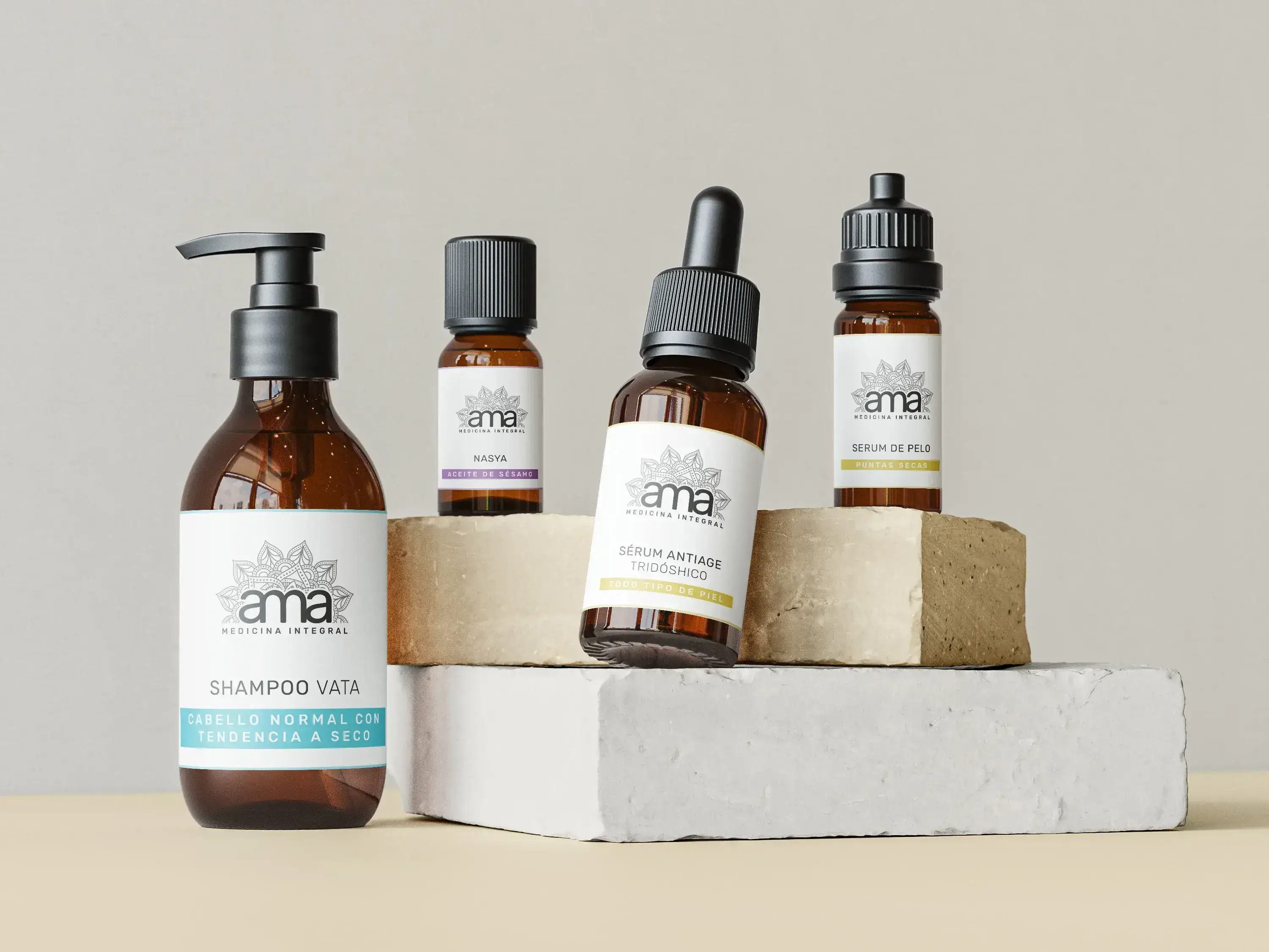 Ama — línea completa de packaging, tres biotipos